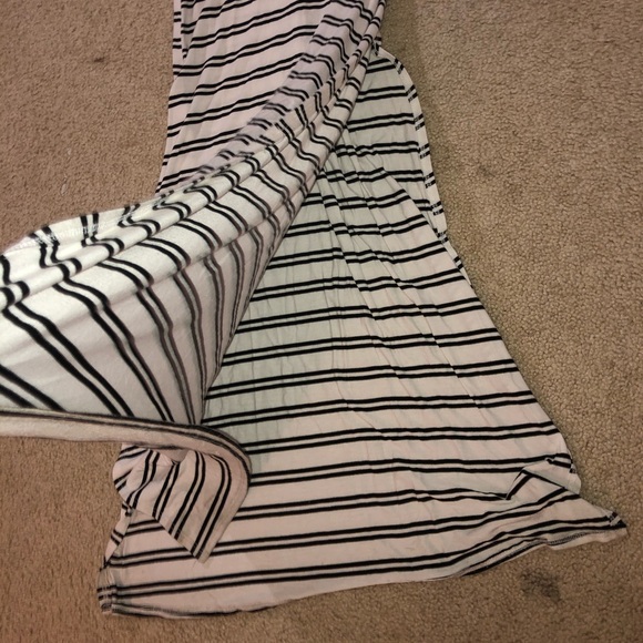 White and Black Striped Maxi Dress - Picture 6 of 12